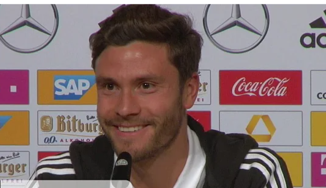 Jonas Hector Freundin: Liebesglück abseits des Platzes: Wer ist die Frau an der Seite des FC-Stars?